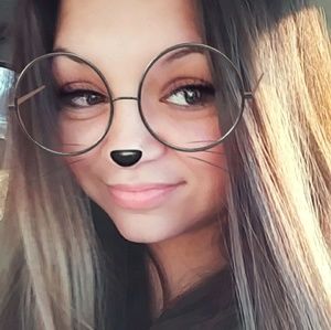 Meet your Posher, Bianca